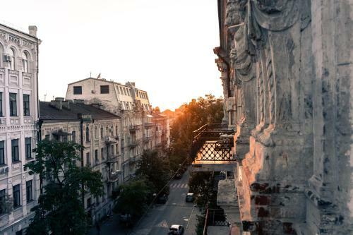 Globe Runner Hotel & Hostel Kyiv City Center