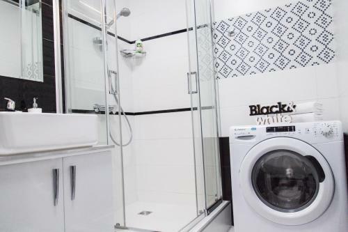 The Best Apartment In Kiev Black & White