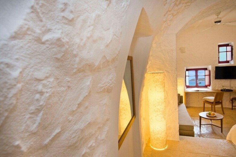 Hotel Pirgos Mavromichali
