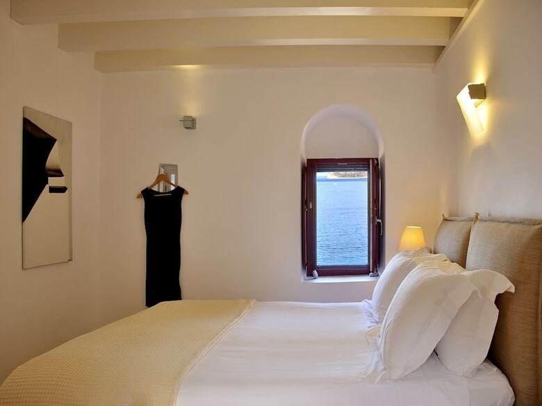 Hotel Pirgos Mavromichali