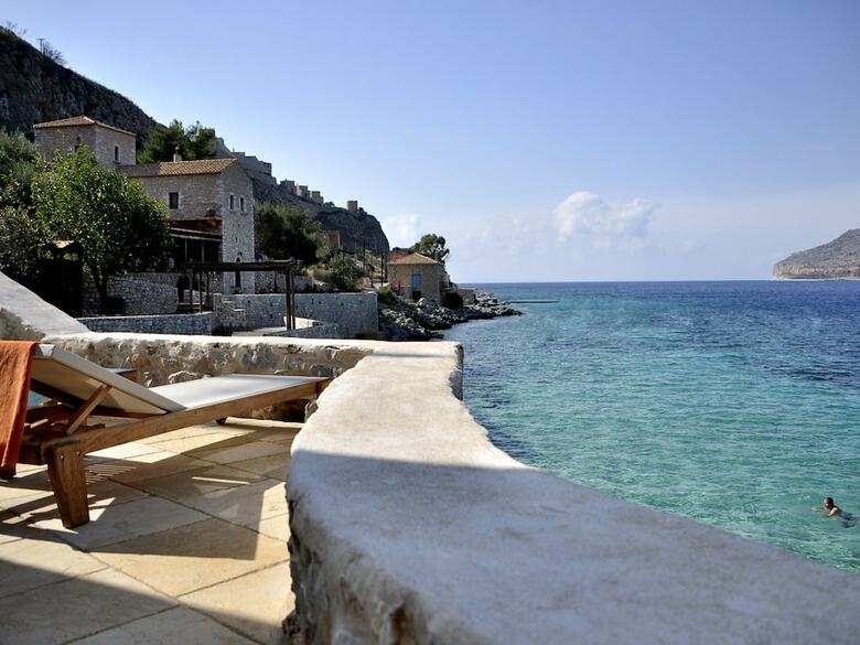 Hotel Pirgos Mavromichali