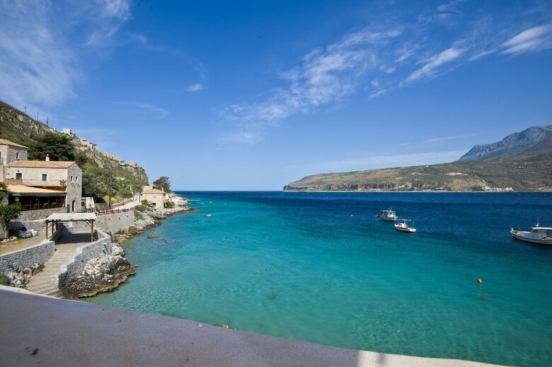 Hotel Pirgos Mavromichali