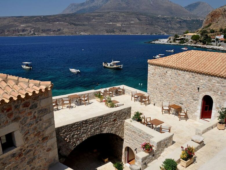 Hotel Pirgos Mavromichali