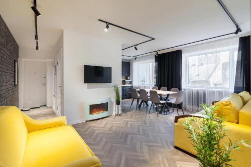 Apartment On Svobody Avenue 6/8