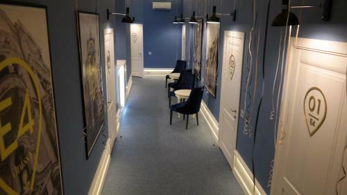 E4 Hotel