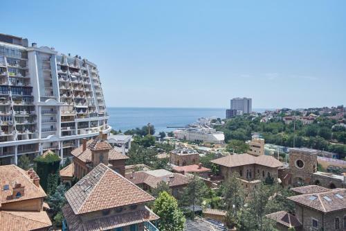 Panoramic Plaza Apartments