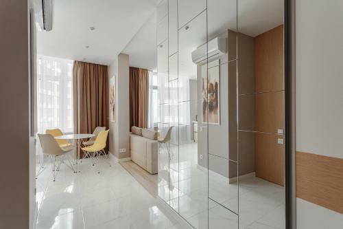 Elegant Apartment In Arcadia
