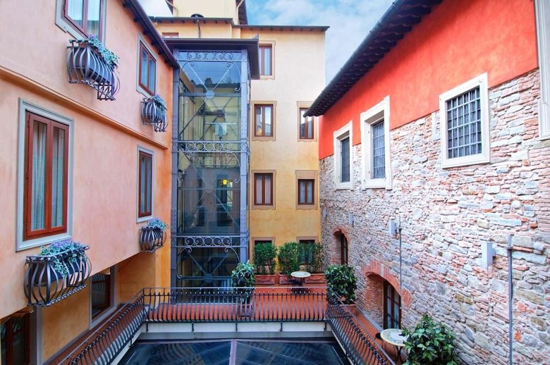Hotel Alba Palace