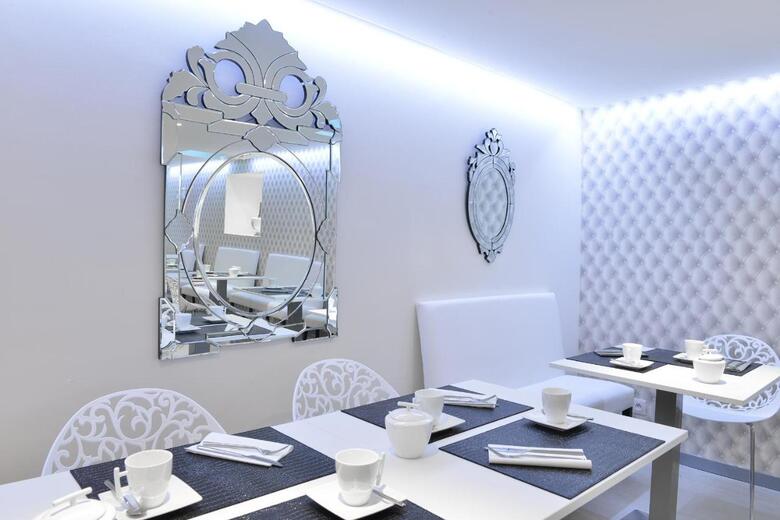 Nouvel Hotel Kinzy