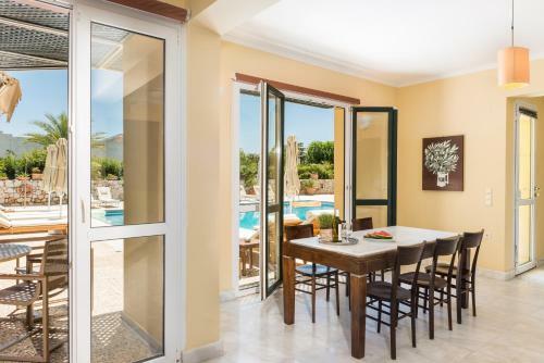Daphnis Villas