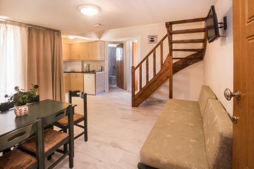 Aparthotel Mythos Beach Hotel Apartments