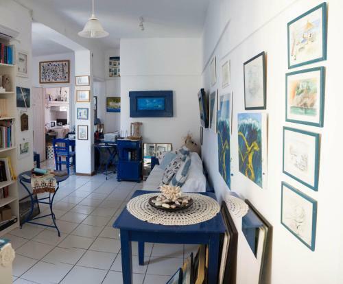 Hostal Agriolykos Pension