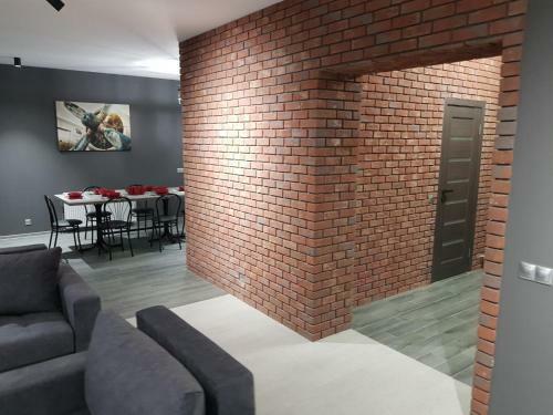 Apartamento Uzhorod 3 Room Lovely House