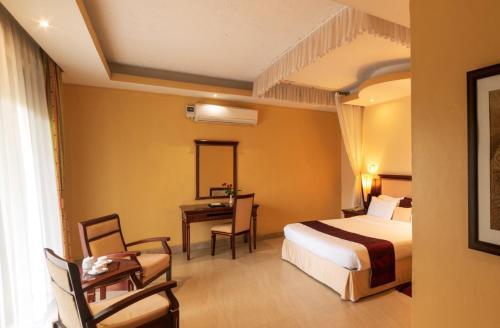 Apartamento Royal Suites Hotel - Tree-bedrooms Suite 2