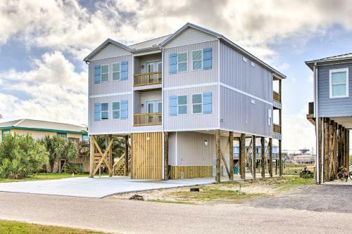 Luxe Spacious Stilted Home With Kayaks Walk To Beach
