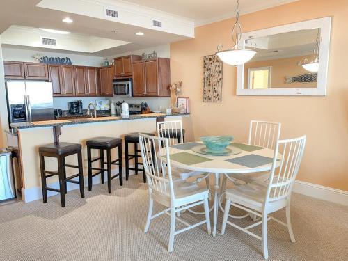 Apartamento 613 Holiday Isle 613 Condo
