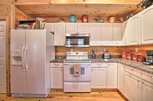 Mtn Abode With Wifi, 2 Mi To Little River Canyon!