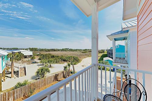 New Listing! Lagoon-front Townhouse With Pool, Deck Townhouse