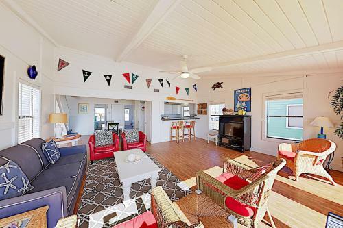 Beachside ?daydream Hideaway? W/ Vast Gulf Views Home