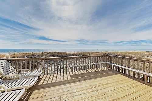Beachside ?daydream Hideaway? W/ Vast Gulf Views Home