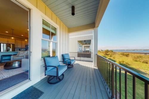 West Side Cottage #q - Coastal Casa