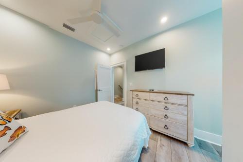 West Side Cottage #q - Coastal Casa