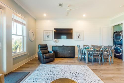 West Side Cottage #q - Coastal Casa