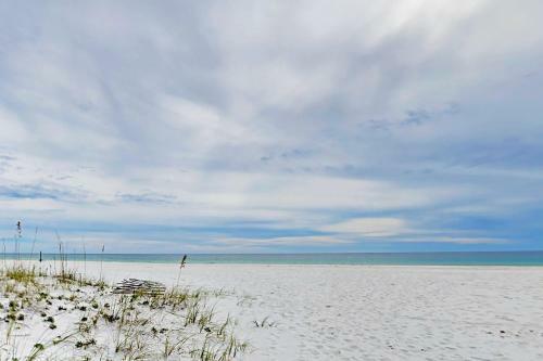 1387 W Lagoon Ave Home