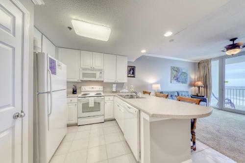 Lighthouse Condominiums III