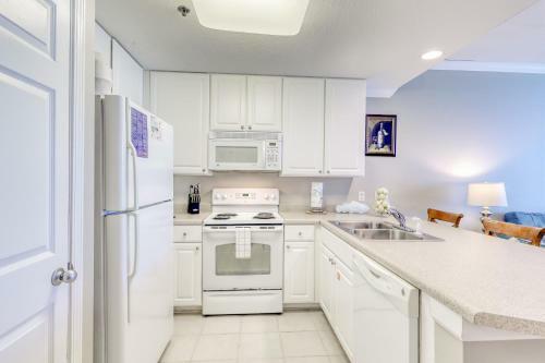 Lighthouse Condominiums III