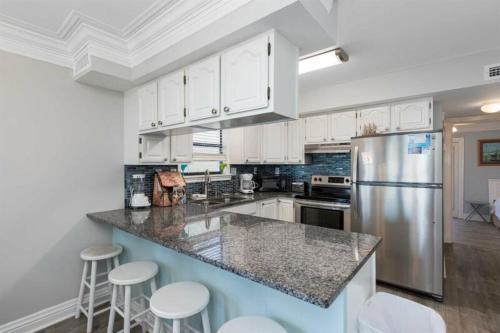 Aqua 99 By Meyer Vacation Rentals