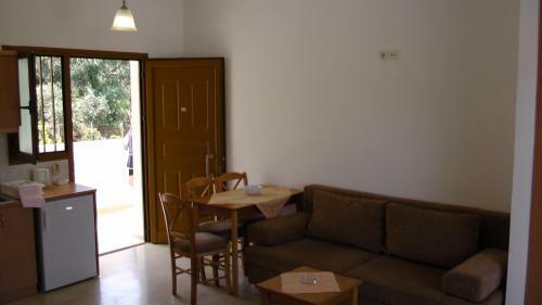Apartamento Tria Adelphia
