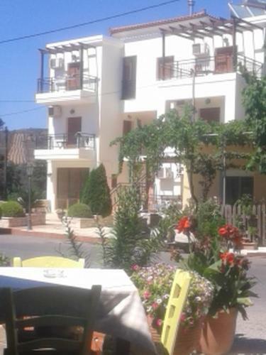 Kandania Apartments