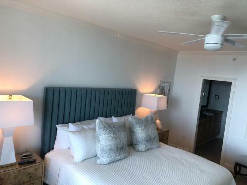 Apartamento Moorings 302 Condo