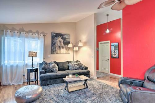 Anchorage House With Private Deck, 8 Mi To Downtown!