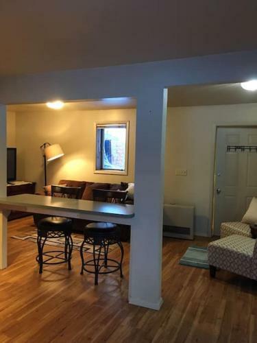 Headwall Hideaway - Private Two Bedroom Apartment