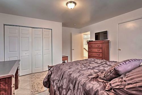 Expansive Getaway About 2 Miles To Mendenhall Glacier!