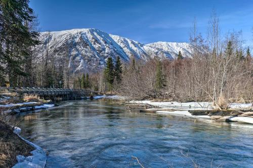 Peaceful Mountain-view Home - Walk To Kenai Lake!