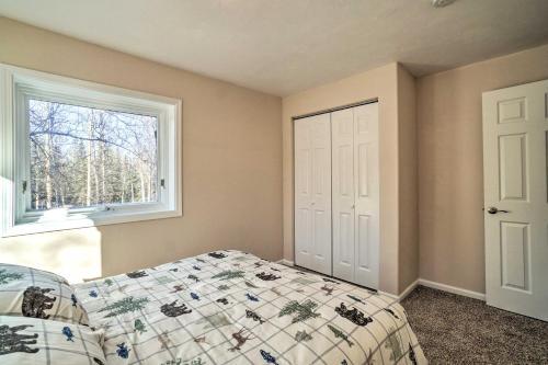 Peaceful Mountain-view Home - Walk To Kenai Lake!