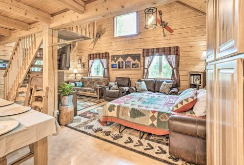 North Pole Log Cabin With Northern Lights Views!