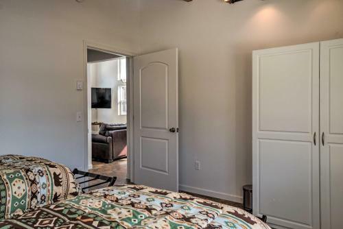 Pet-friendly Home With Northern Lights Aurora View