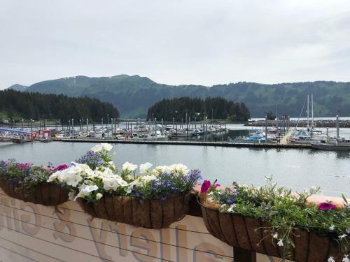 Asta Waterfront Suite
