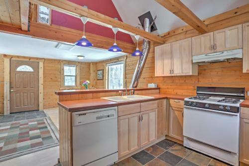 Cozy Palmer Log Cabin Close To Matanuska River!