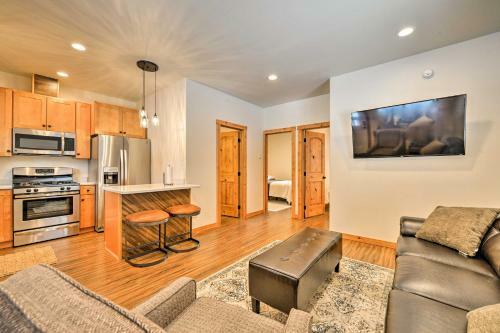 Townhome Near Kenai River With Deck And Fire Pit!