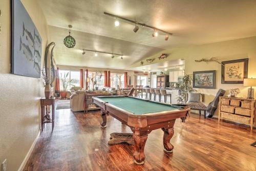Soldotna Home With Yard, Walk To Kenai River!