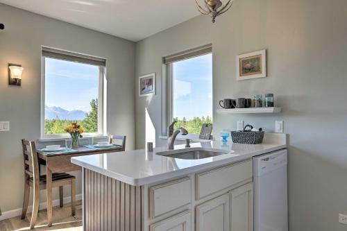 Secluded Palmer Home With Mountain Views!