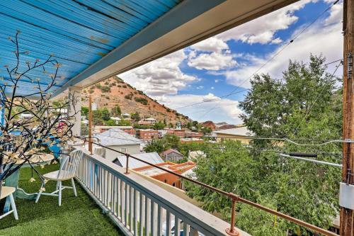 St Valentine Apartment With Balcony In Bisbee