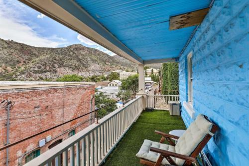 St Valentine Apartment With Balcony In Bisbee