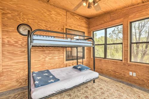 Secluded Heber Cabin With Valley Views And Deck!