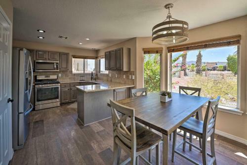 Desert Gem With Pool And Bbq, 5 Mi To Lake Havasu